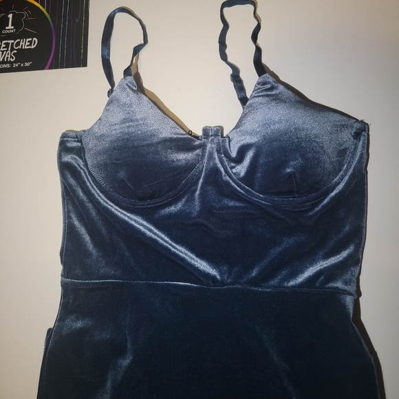 Windsor Dress - Picture 5 of 8